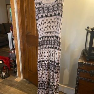 Paper moon black and white maxi dress size S
